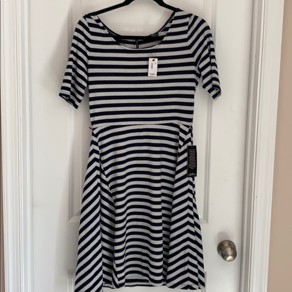 Size M limited dress